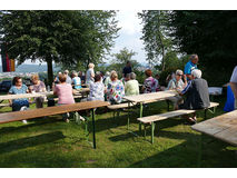 Nachfeier des Mährisch-Neustädter Wachsstockfestes an der Weingartenkapelle (Foto: Karl-Franz Thiede)